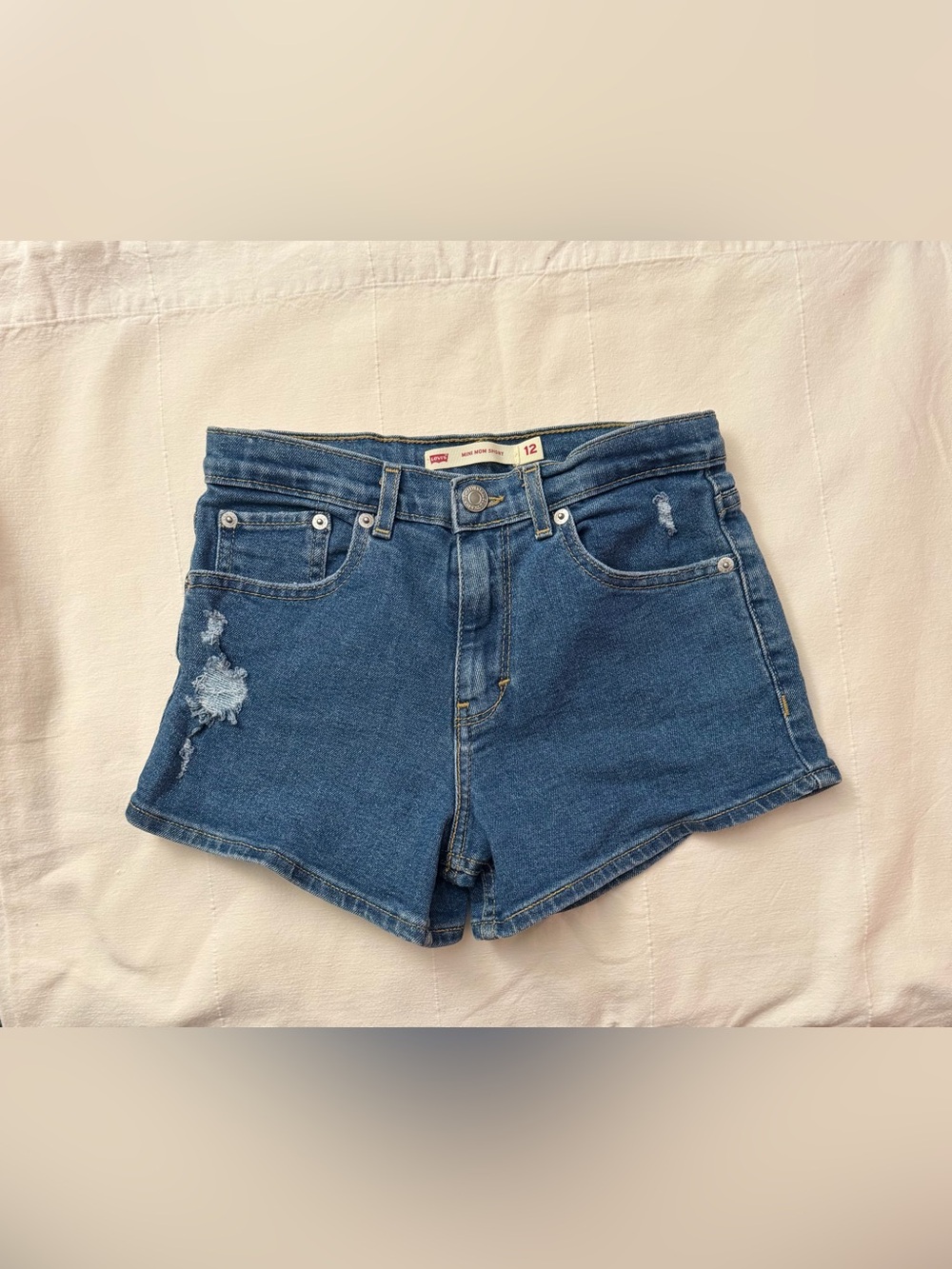 Levi’s Girl’s Mini Mom Shorts